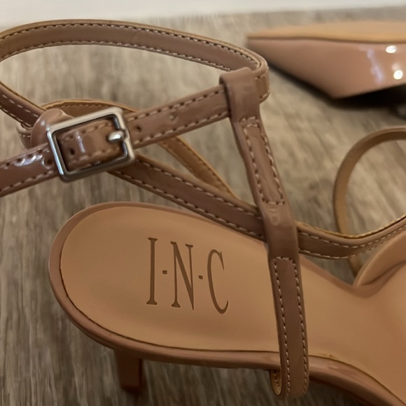 I.N.C Tan heels - Picture 4 of 4